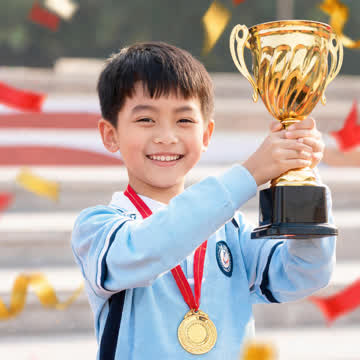 今晚先陪孩子玩十分钟
